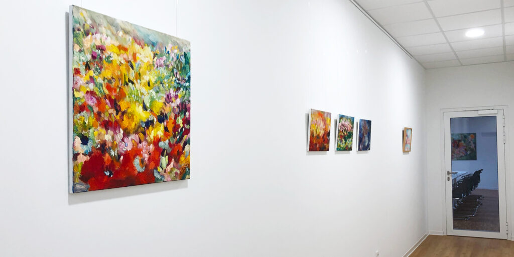Kunst von Alexandra Seils mieten. Hier bei Ostsee Medizintechnik in L&uuml;beck